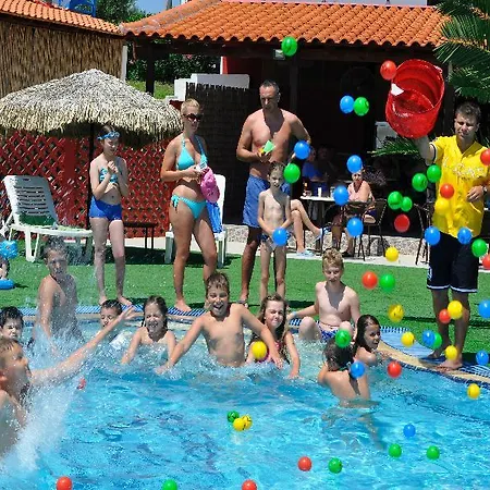 Sonia Village ゲラキニ