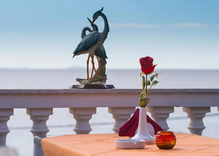 Sonia Village Apartahotel 3*