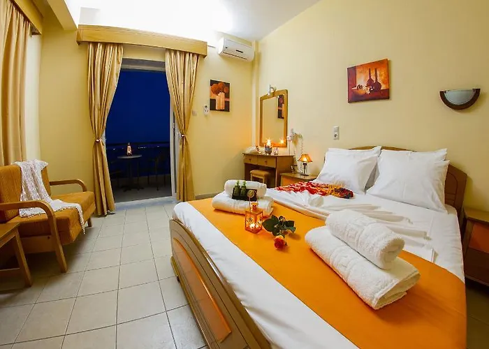 Sonia Village Apartahotel 3*